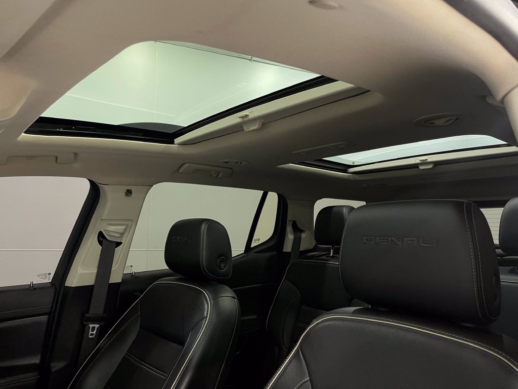 2020 GMC Acadia Image 12