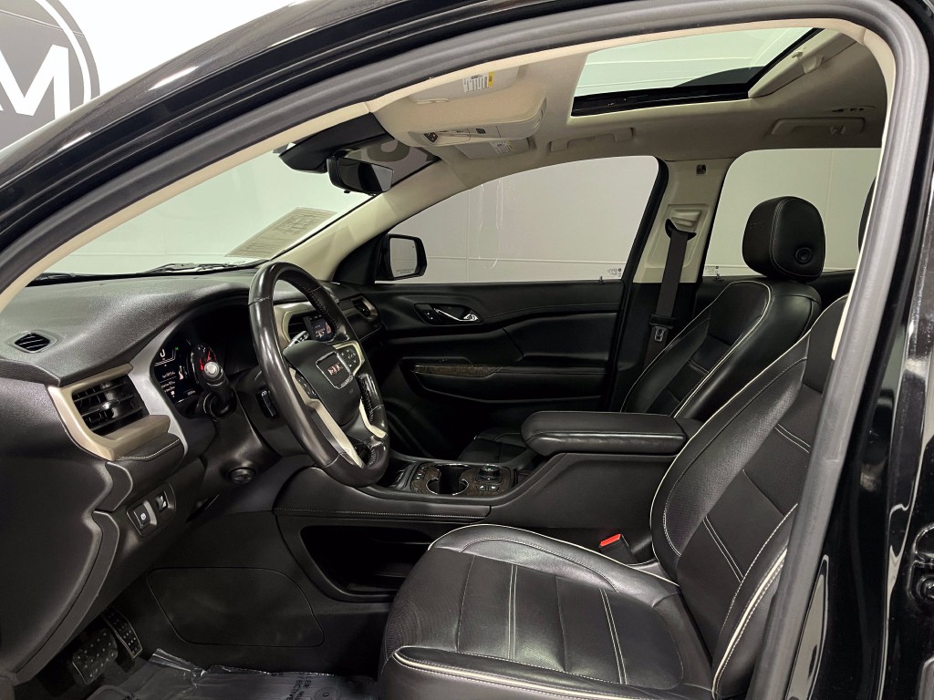 2020 GMC Acadia Image 13