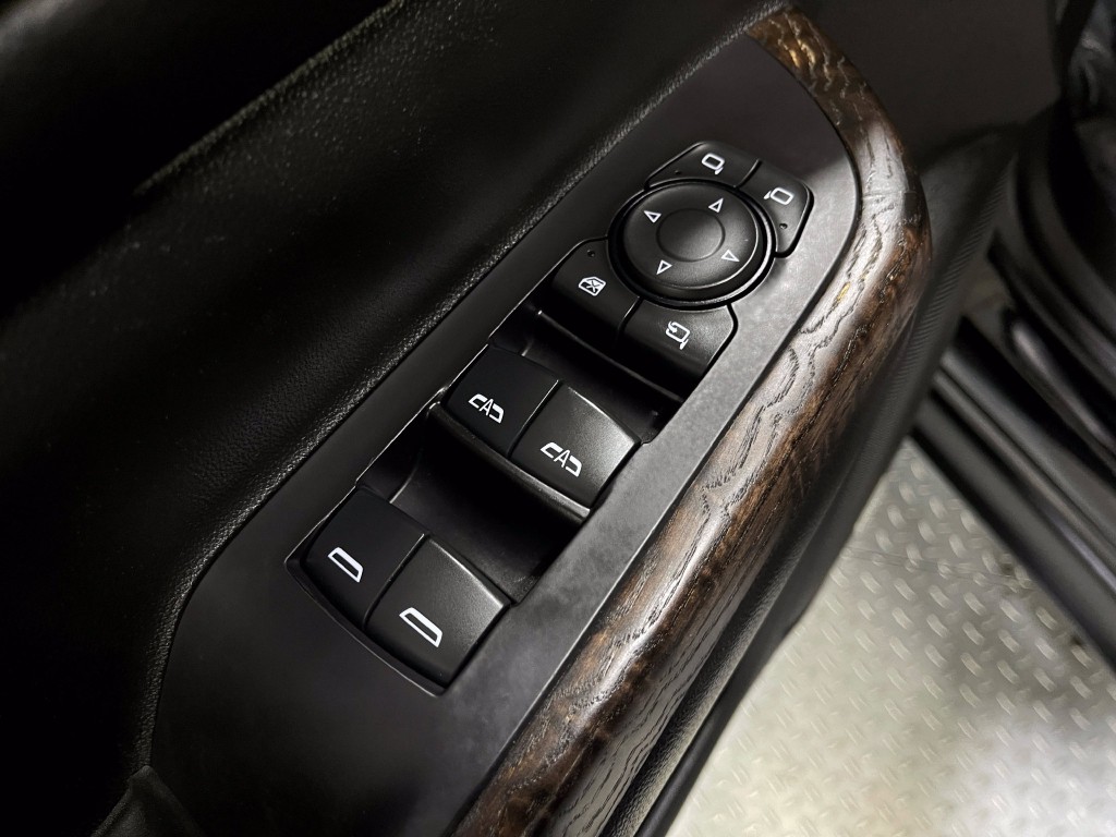 2020 GMC Acadia Image 16