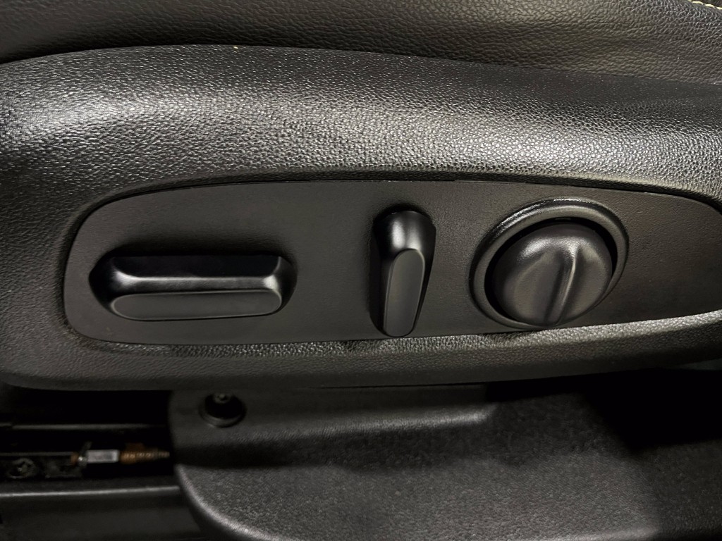 2020 GMC Acadia Image 17