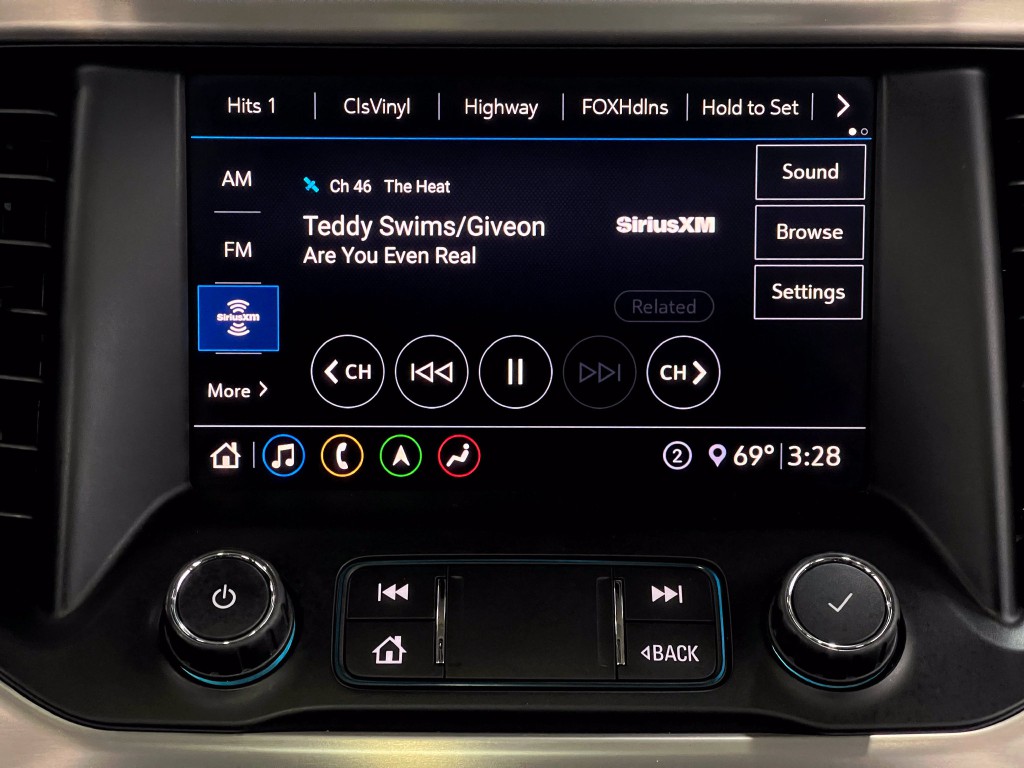 2020 GMC Acadia Image 24