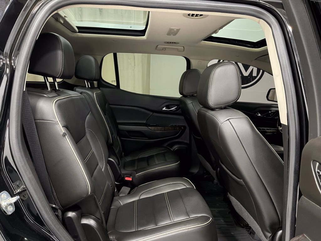 2020 GMC Acadia Image 33