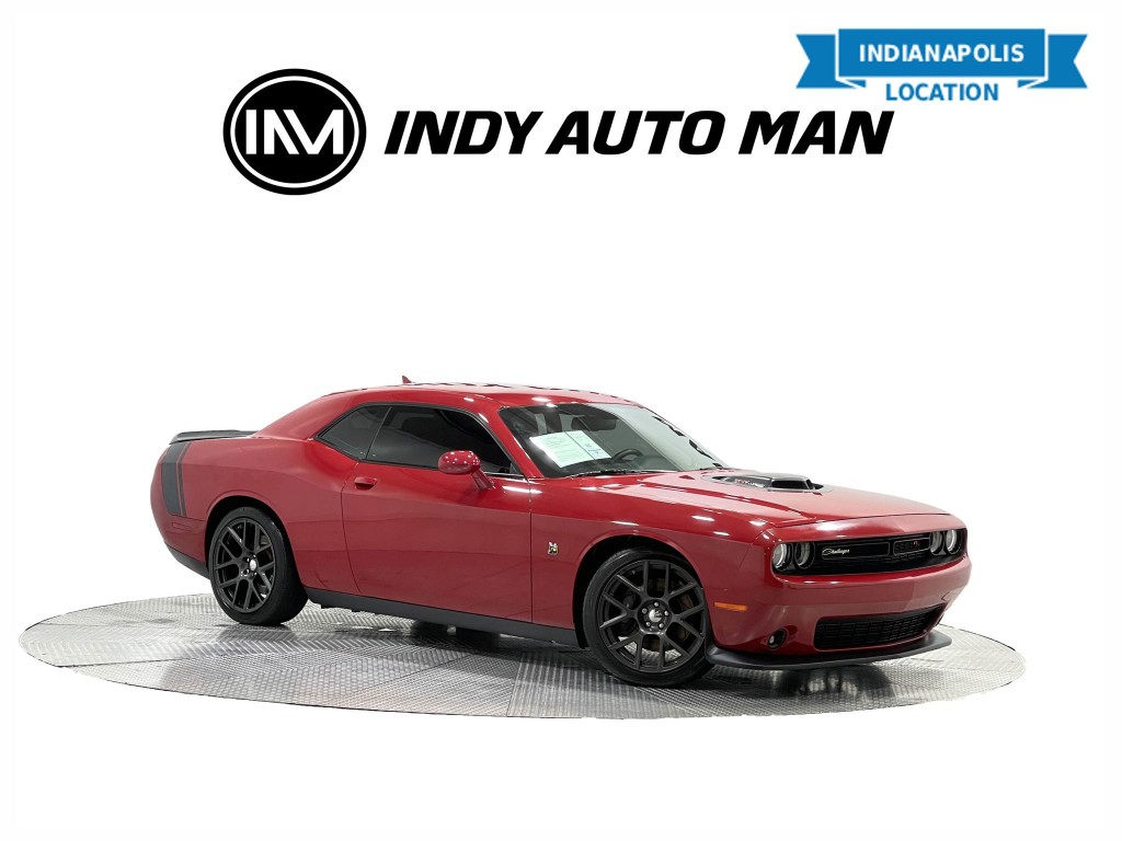2016 Dodge Challenger Image 1