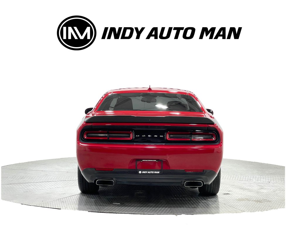 2016 Dodge Challenger Image 5