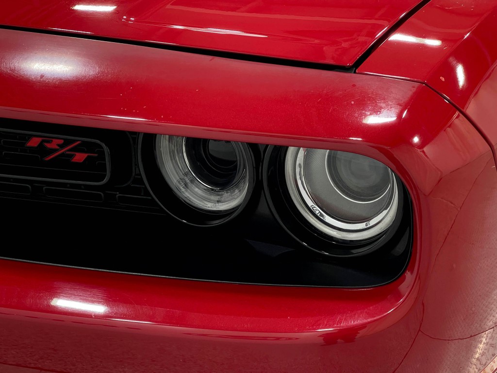 2016 Dodge Challenger Image 30