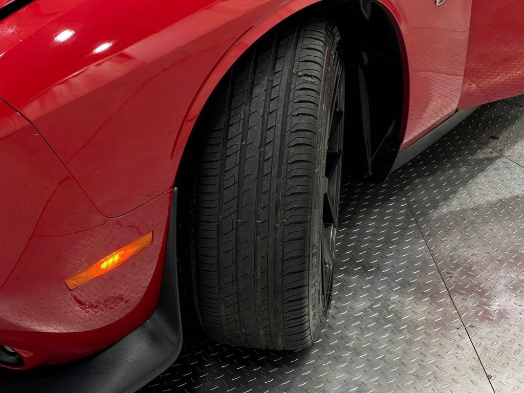 2016 Dodge Challenger Image 33