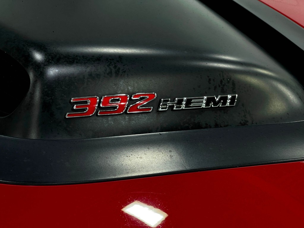 2016 Dodge Challenger Image 36