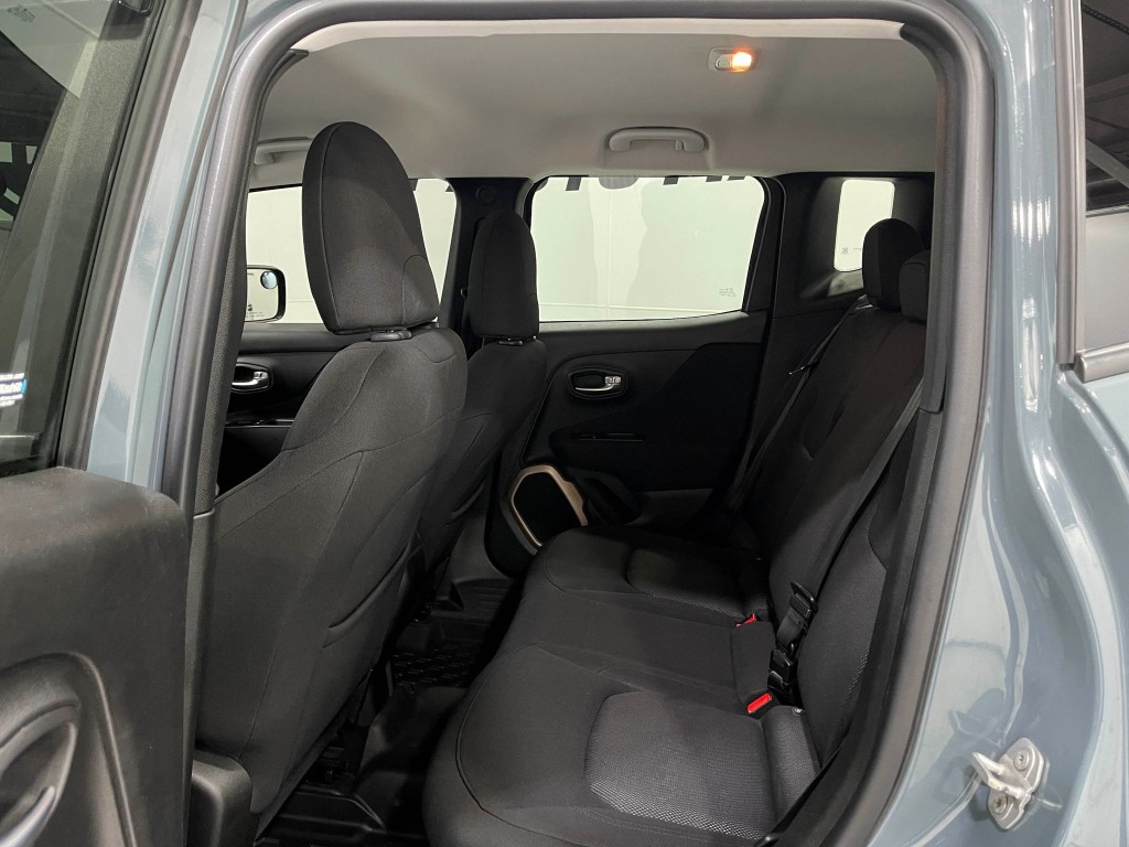 2017 Jeep Renegade Image 28