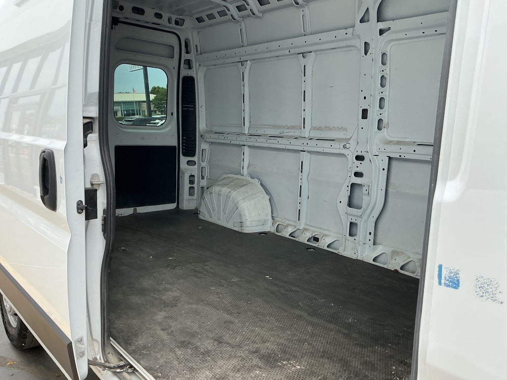 2023 RAM Promaster Image 25