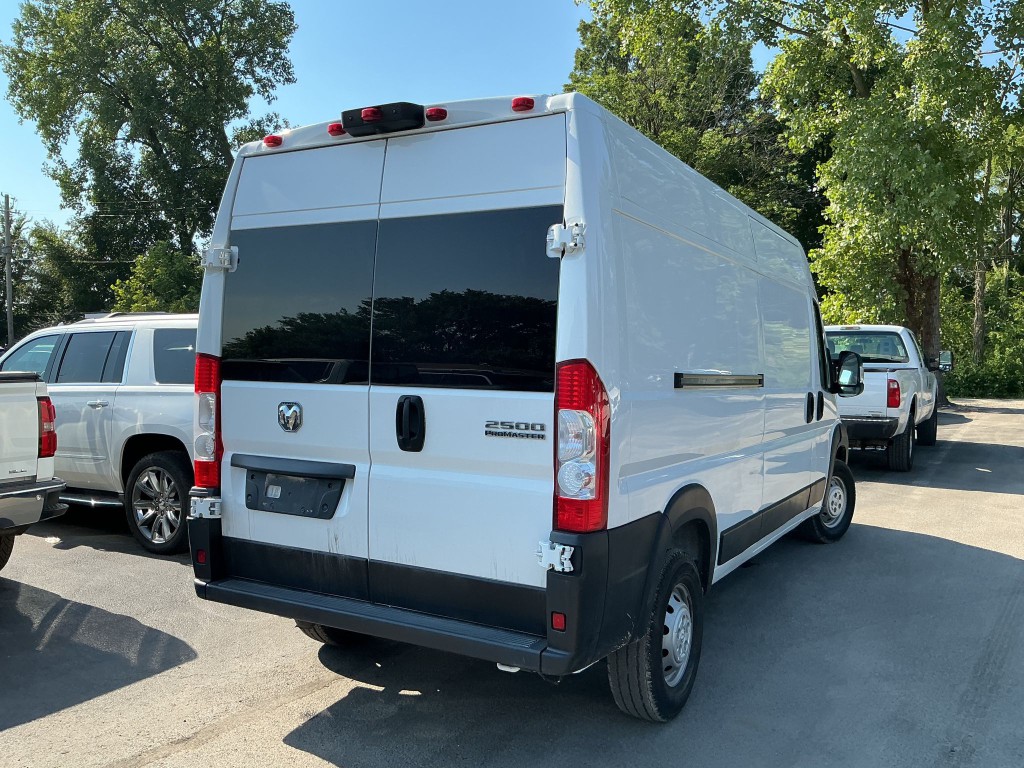 2023 RAM Promaster Image 3