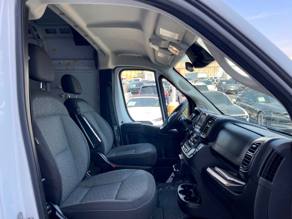 2023 RAM Promaster Image 27