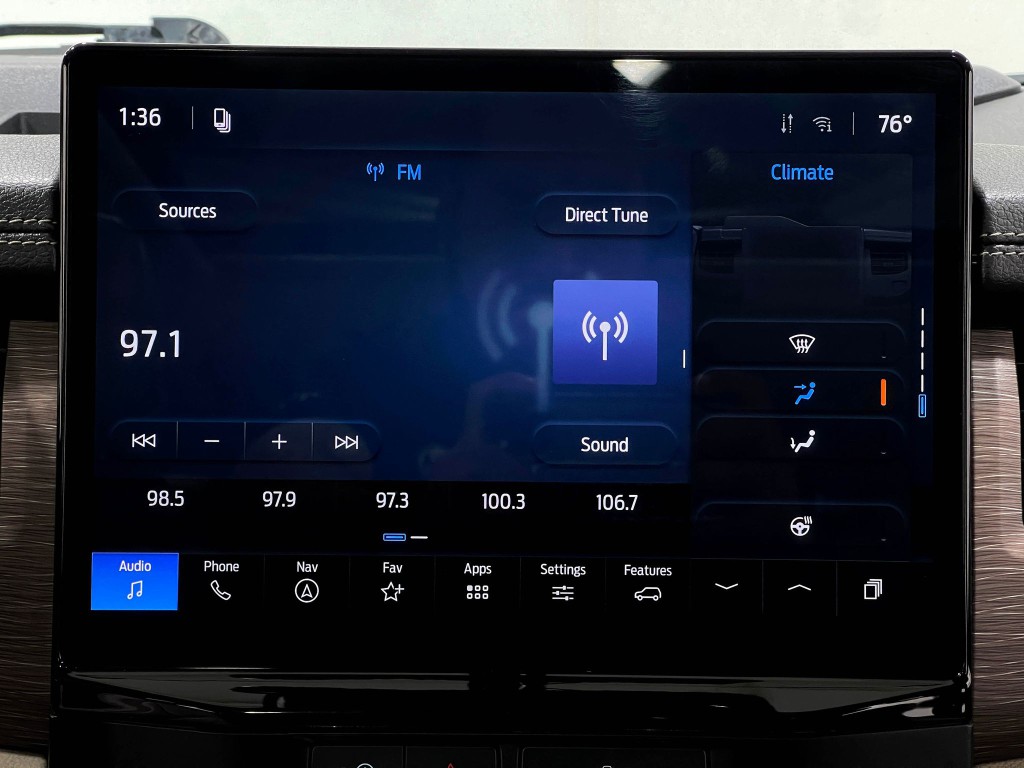 2024 Ford Expedition Image 24