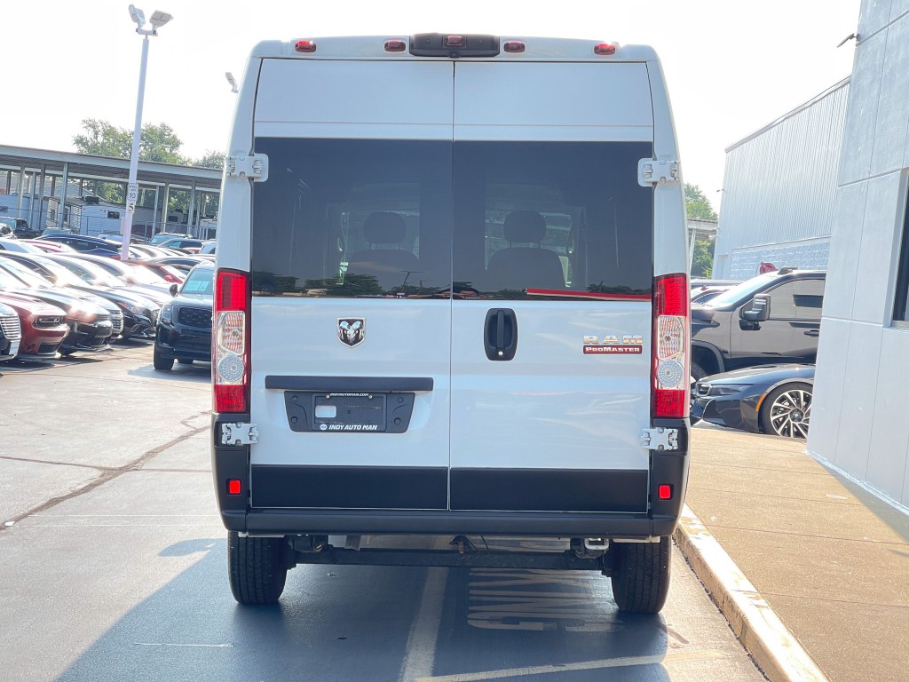 2025 RAM Promaster Image 4
