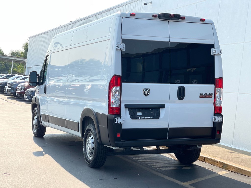 2025 RAM Promaster Image 5