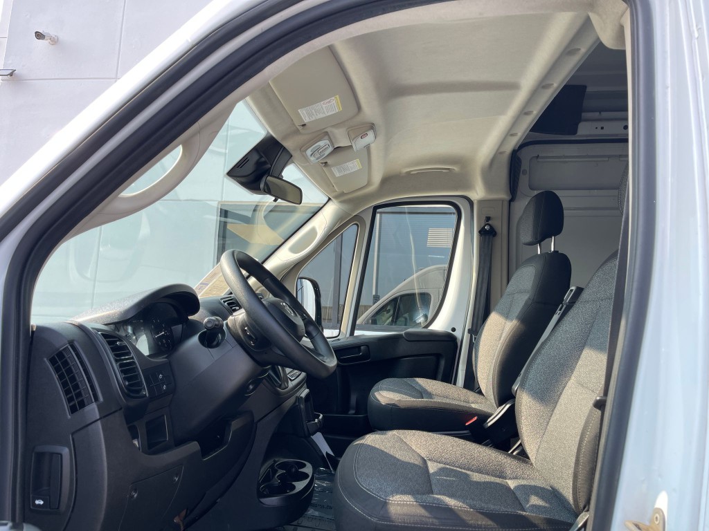 2025 RAM Promaster Image 10