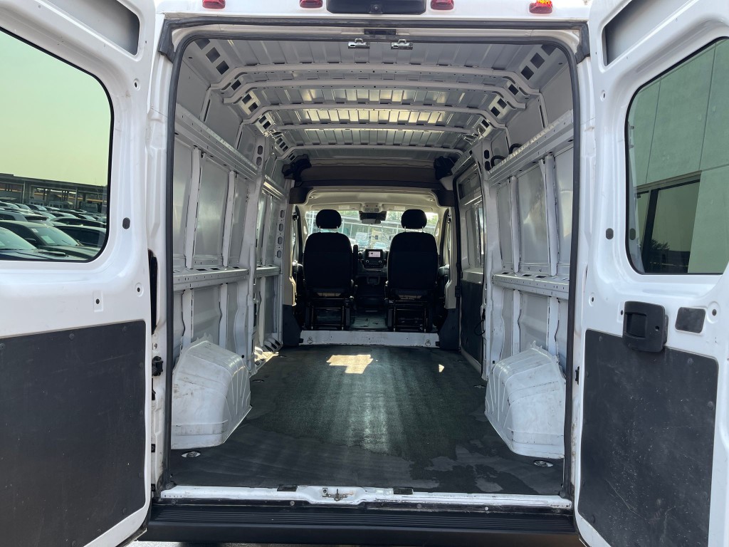 2025 RAM Promaster Image 21