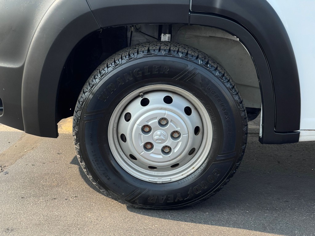 2025 RAM Promaster Image 28