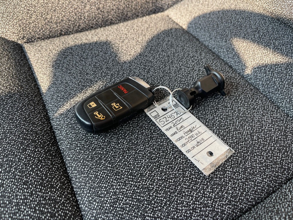 2025 RAM Promaster Image 30