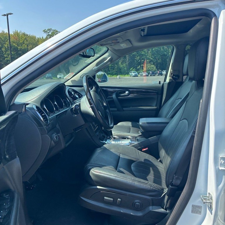 2017 Buick Enclave Image 5