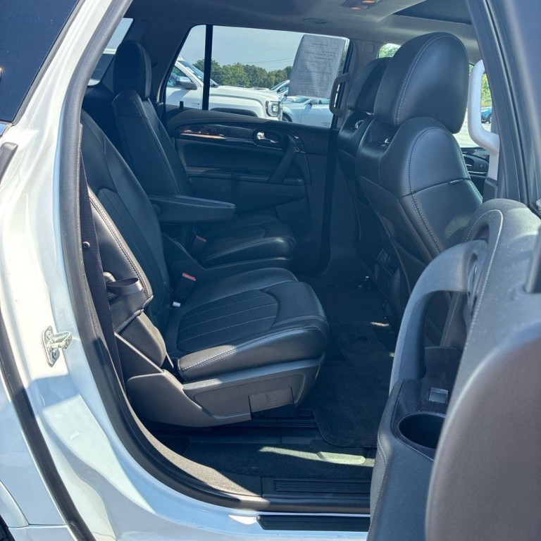 2017 Buick Enclave Image 13