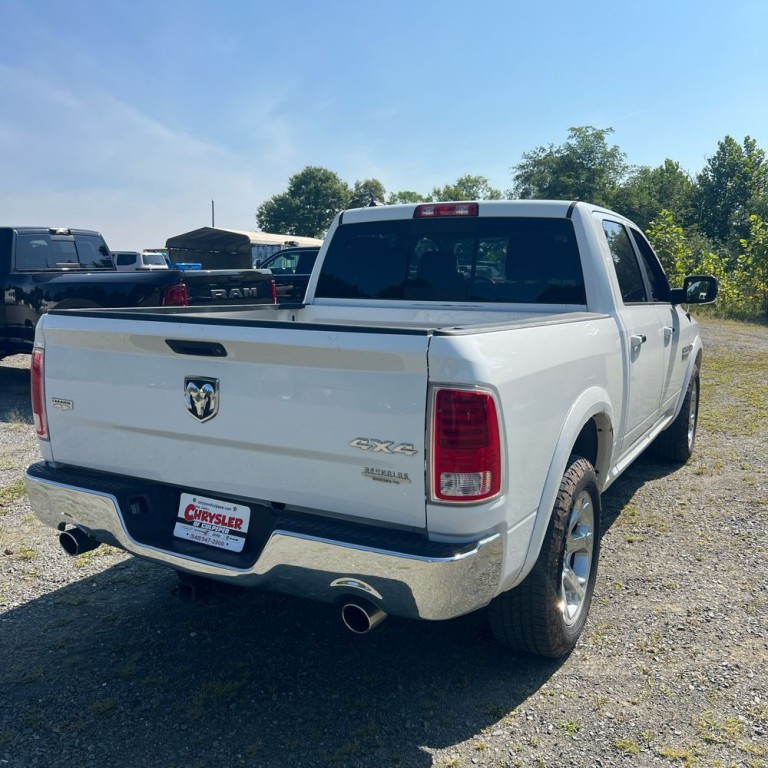 2017 RAM 1500 Image 3