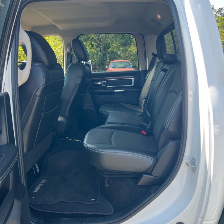 2017 RAM 1500 Image 10