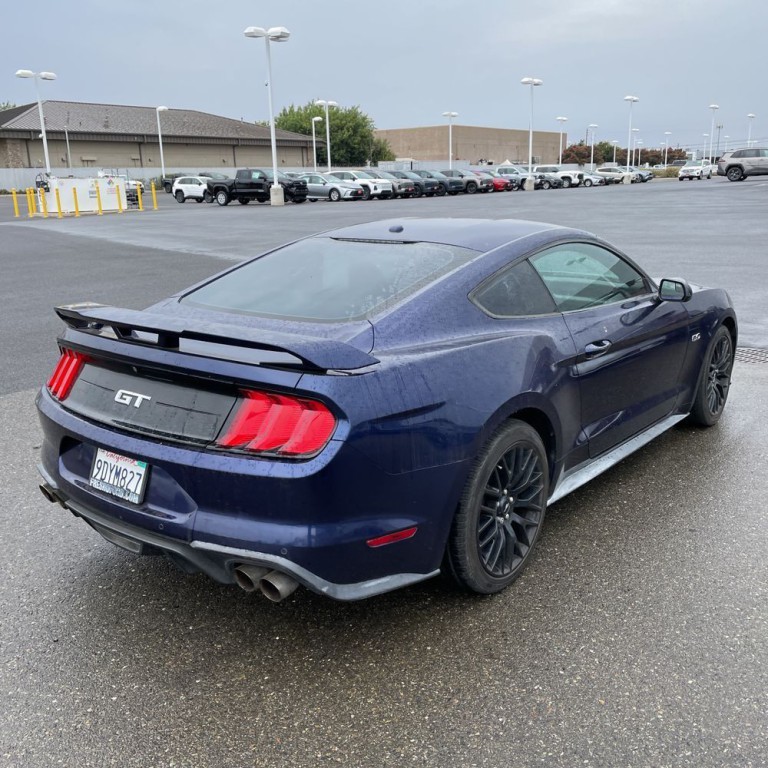 2019 Ford Mustang Image 3