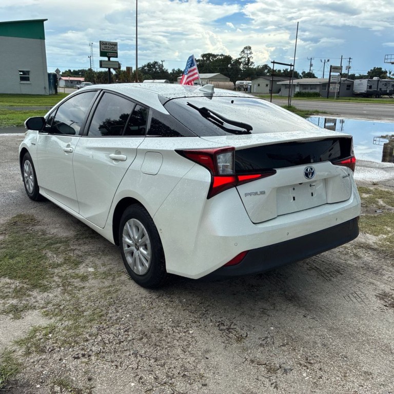 2020 Toyota Prius Image 4