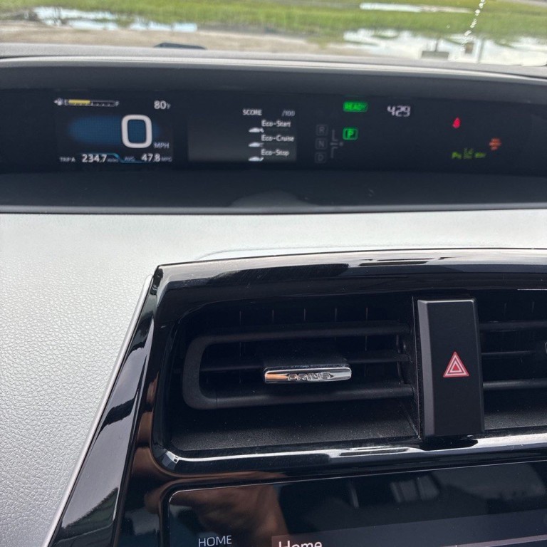 2020 Toyota Prius Image 9
