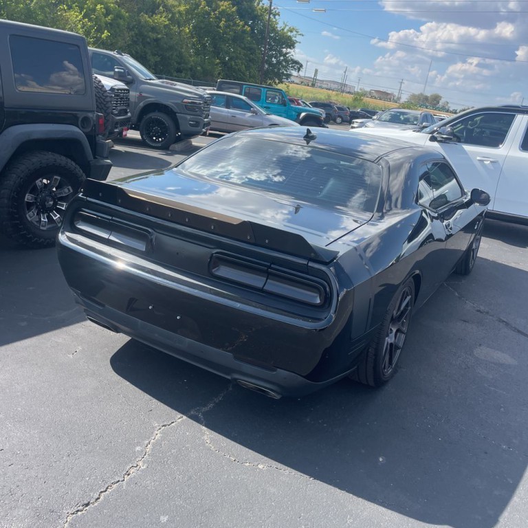 2016 Dodge Challenger Image 5