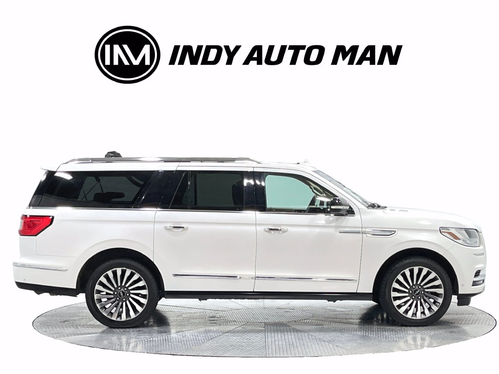 2019 Lincoln Navigator Image 3