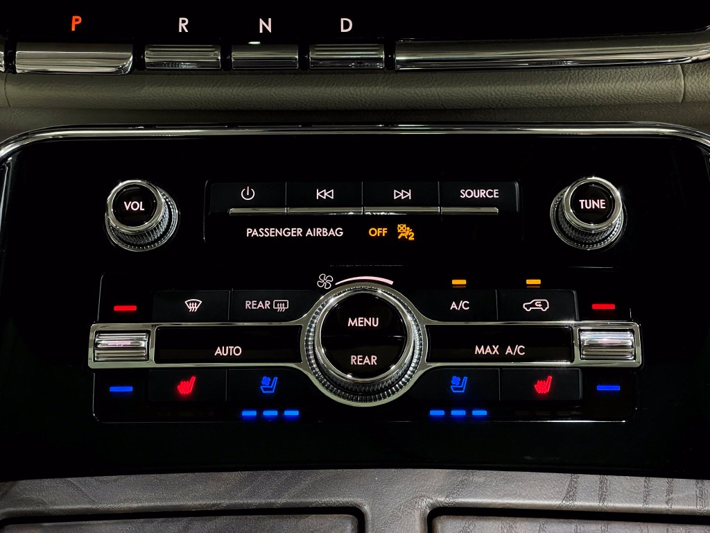 2019 Lincoln Navigator Image 25