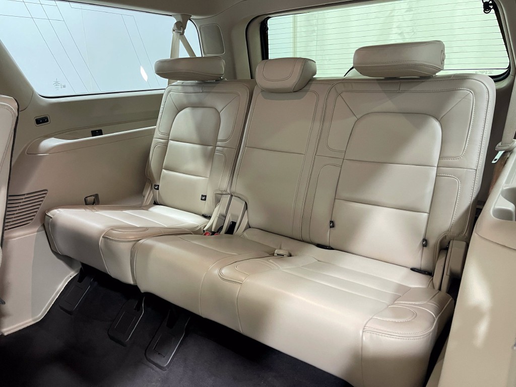 2019 Lincoln Navigator Image 31