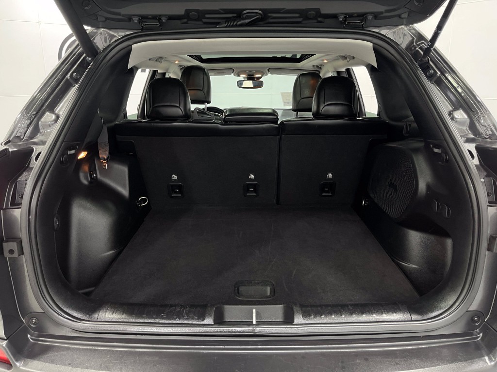 2021 Jeep Cherokee Image 25