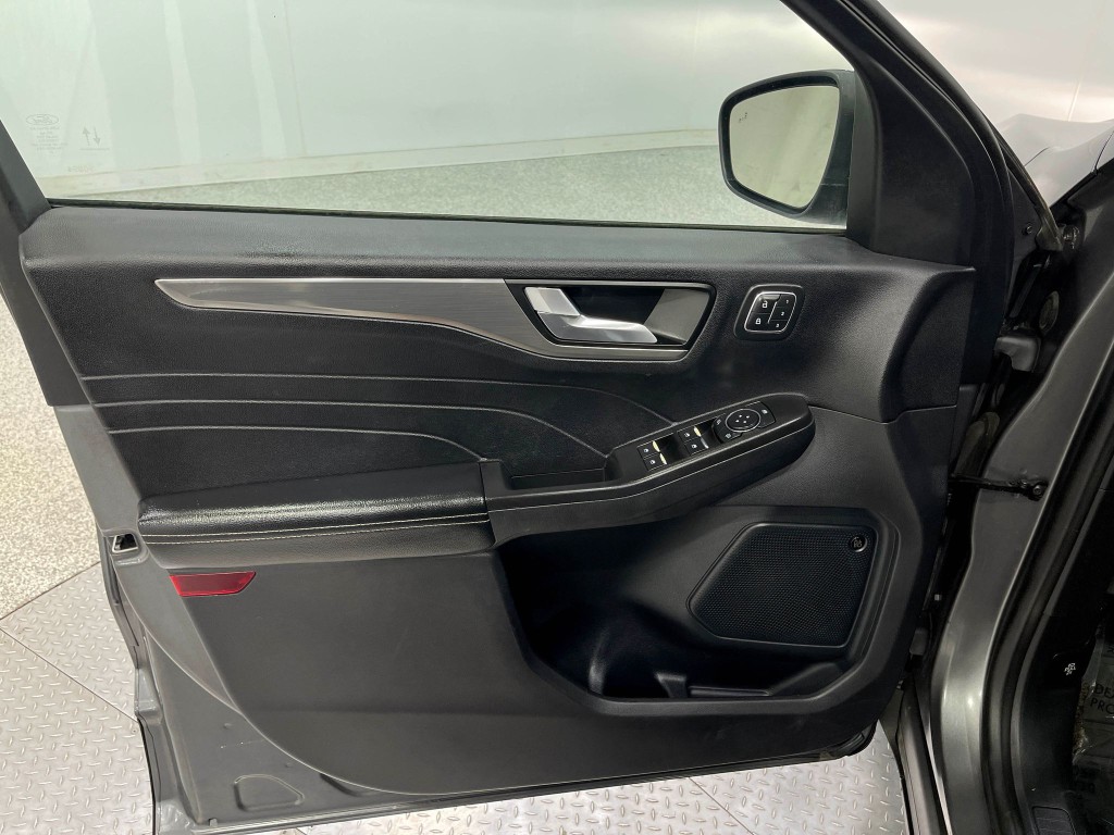 2021 Ford Escape Image 15