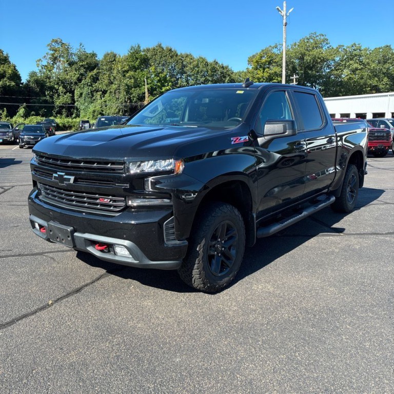 2019 Chevrolet Silverado 1500 Image 2