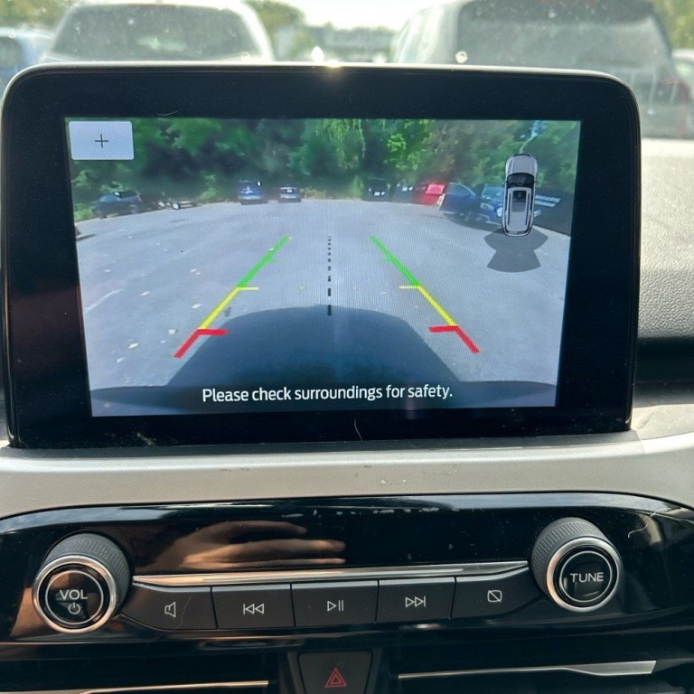 2020 Ford Escape Image 9