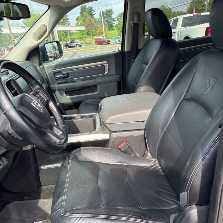 2017 RAM 1500 Image 5