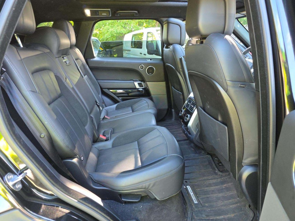 2020 Land Rover Range Rover Sport Image 9