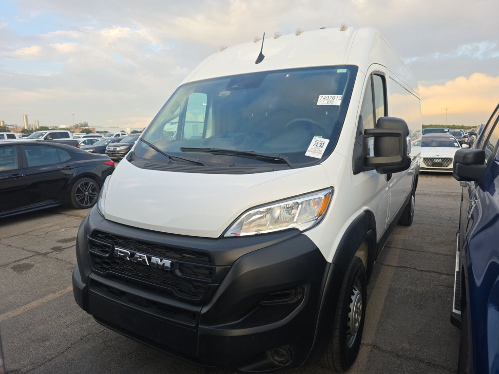 2025 RAM Promaster Image 2