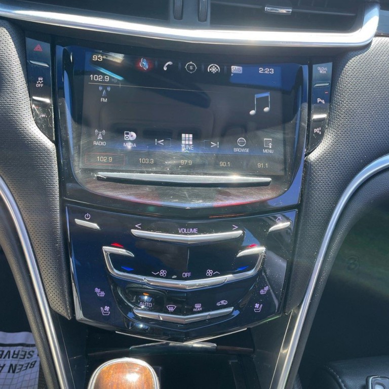 2016 Cadillac XTS Image 9