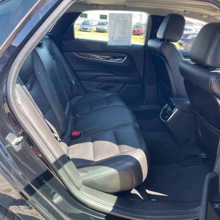 2016 Cadillac XTS Image 12