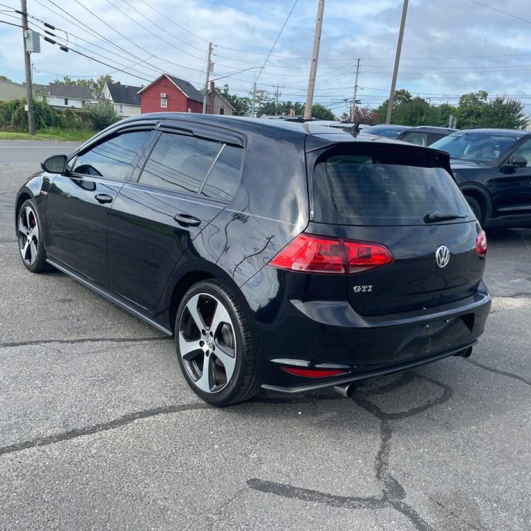 2016 Volkswagen GTI Image 4