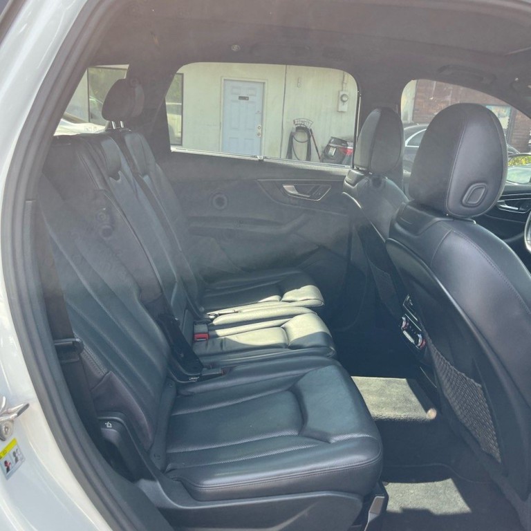 2017 Audi Q7 Image 13