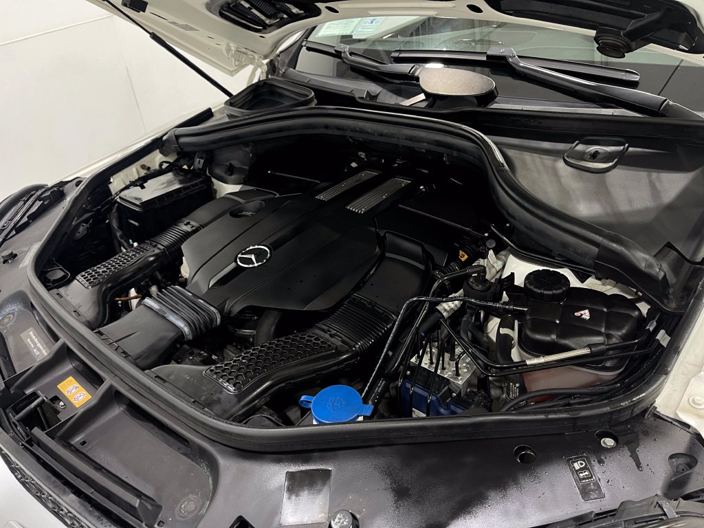 2017 Mercedes-Benz GLS-Class Image 29
