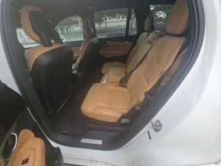 2018 Volvo XC90 Image 9