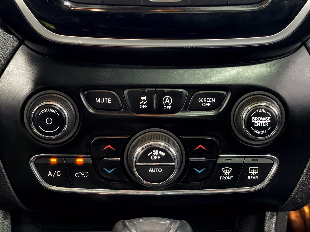 2019 Jeep Cherokee Image 23