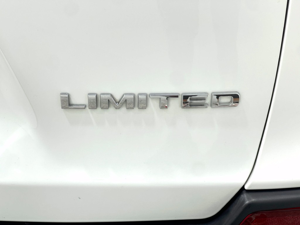 2019 Jeep Cherokee Image 37