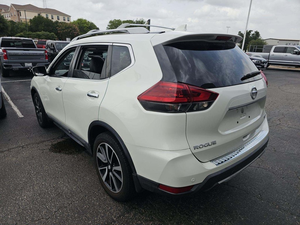 2020 Nissan Rogue Image 4