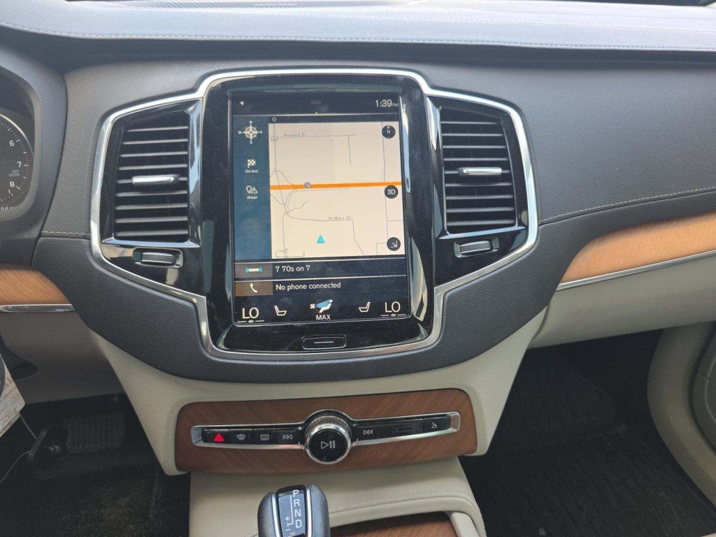 2020 Volvo XC90 Image 9